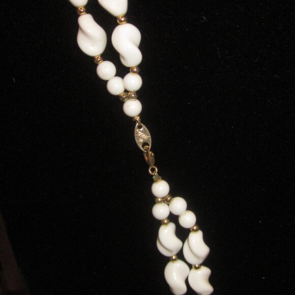 Trifari White Lucite Double Strand Necklace - Picture 3 of 3